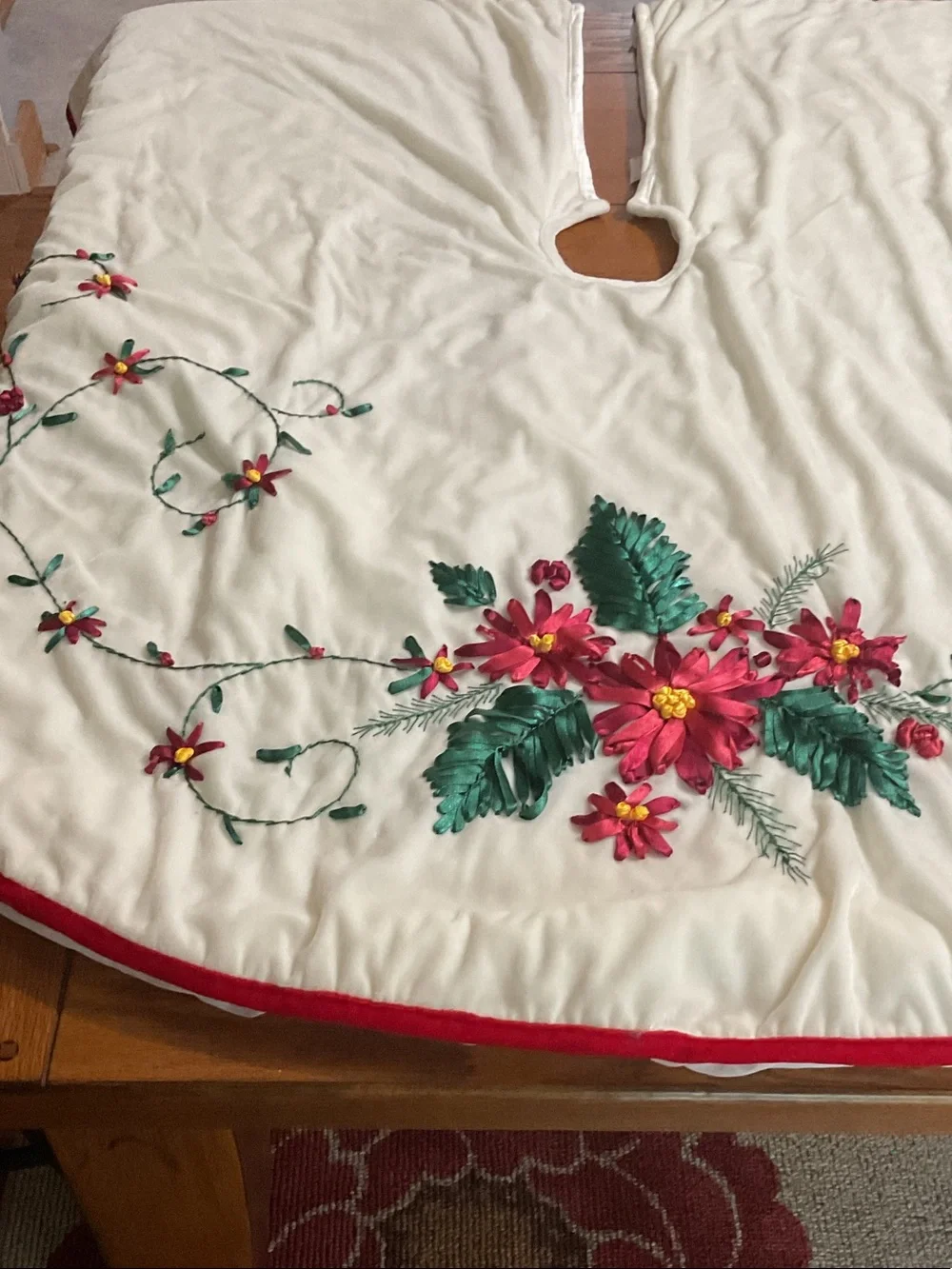 Embroidered Cream Tree Skirt with Red Floral Design